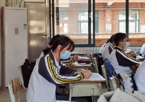 《烟火蓝边碗》有“中国味”的高考满分作文被盛赞为全年之首